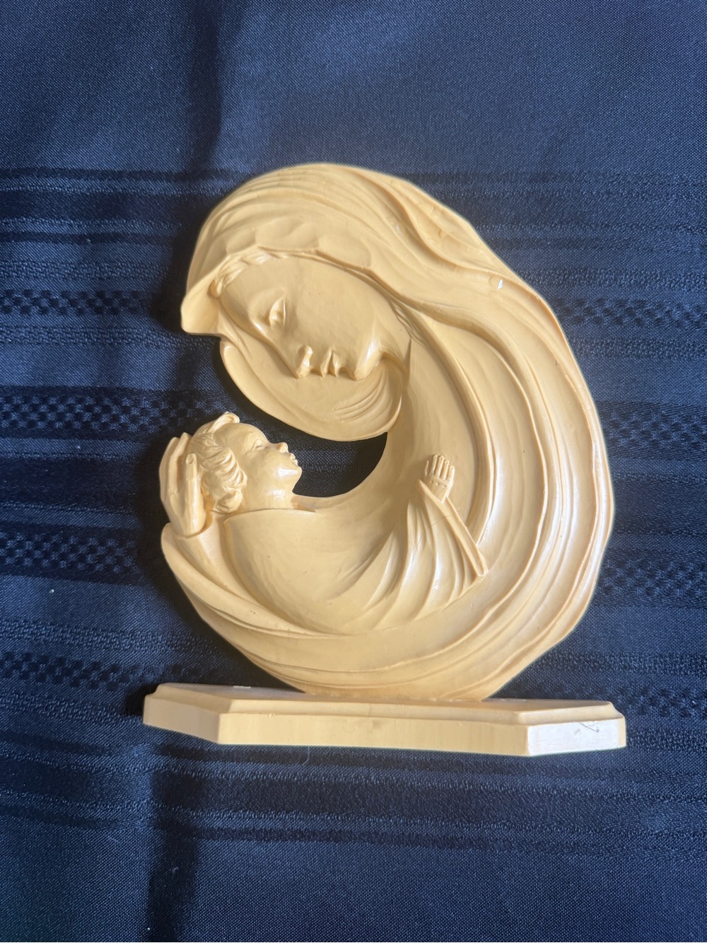 Vintage Faux Wood Madonna and Child Bas-relief Wall decor plaque